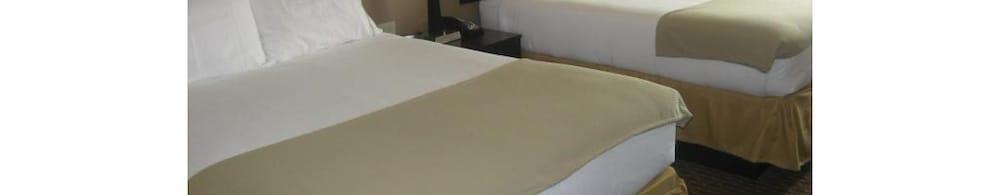 Holiday Inn Express & Suites Del Rio By Ihg Kültér fotó