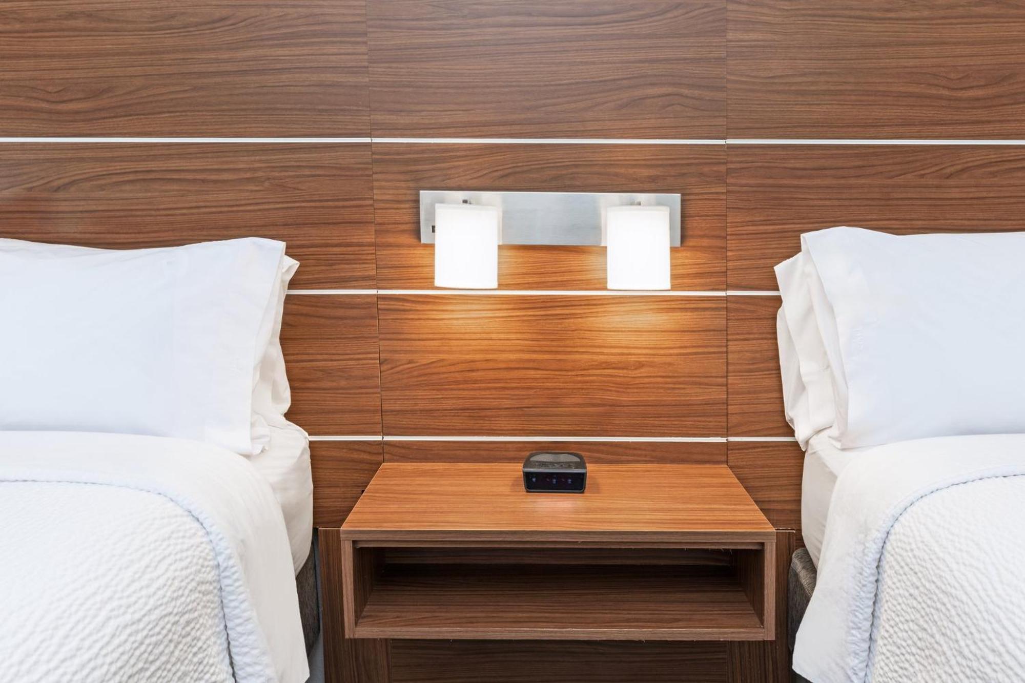 Holiday Inn Express & Suites Del Rio By Ihg Kültér fotó