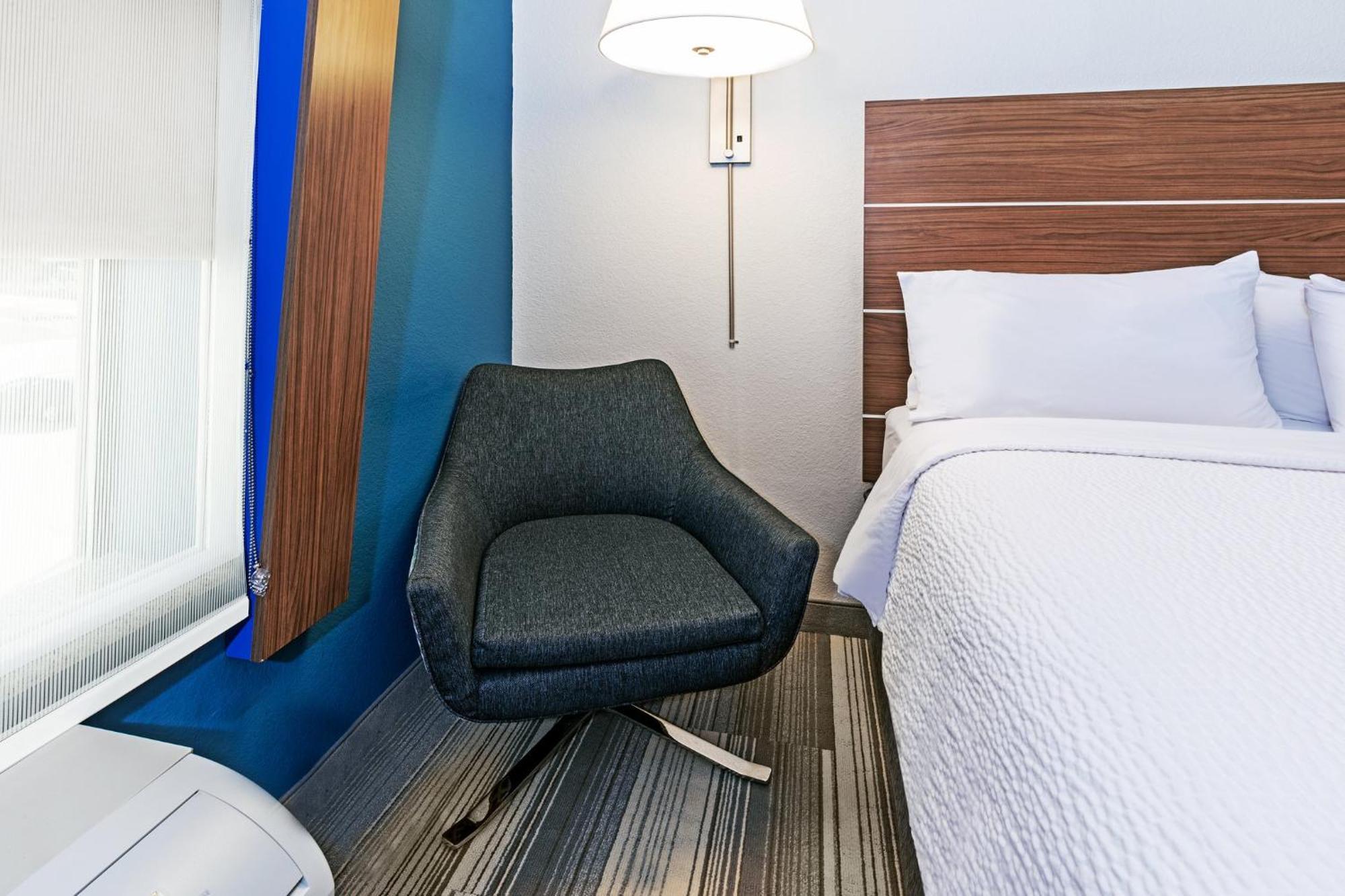 Holiday Inn Express & Suites Del Rio By Ihg Kültér fotó